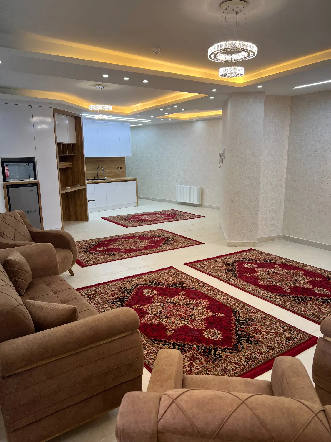 فروش ۱۰۰متر واحد دوخواب مبله بر بلوار چالدران