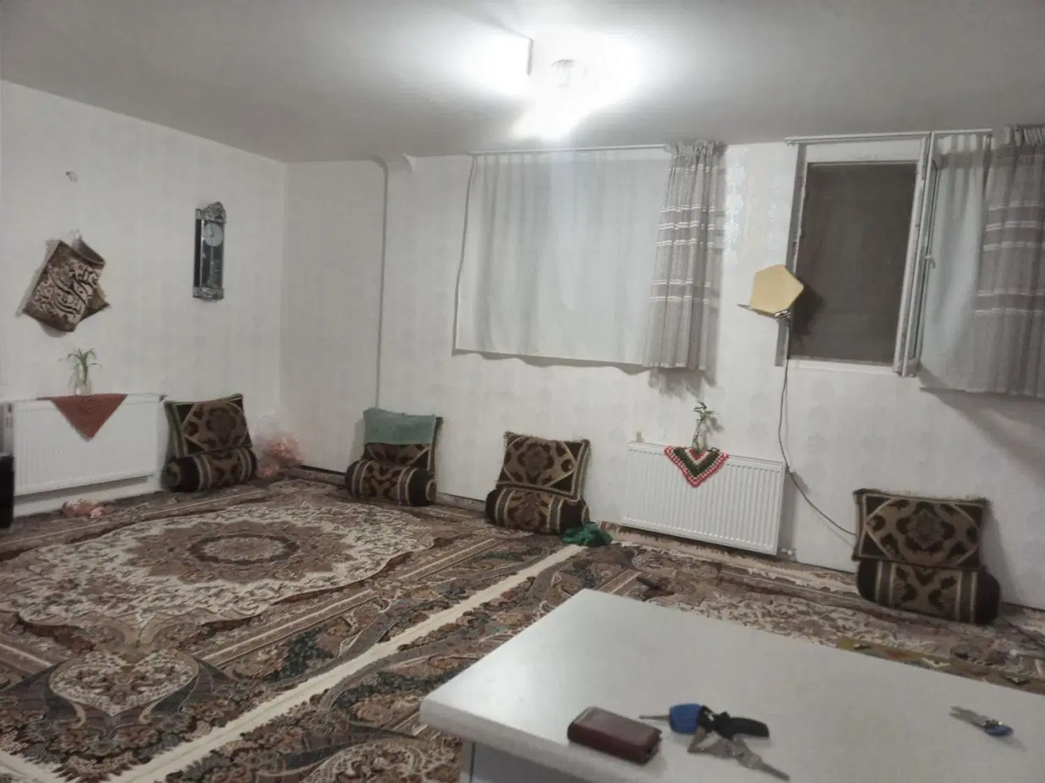 خانه 85 متری دو خواب همه امکانات  طبقه سوم