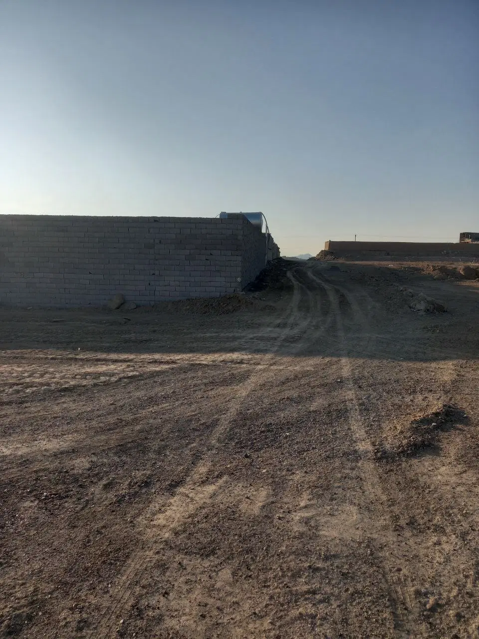 زمین باغی