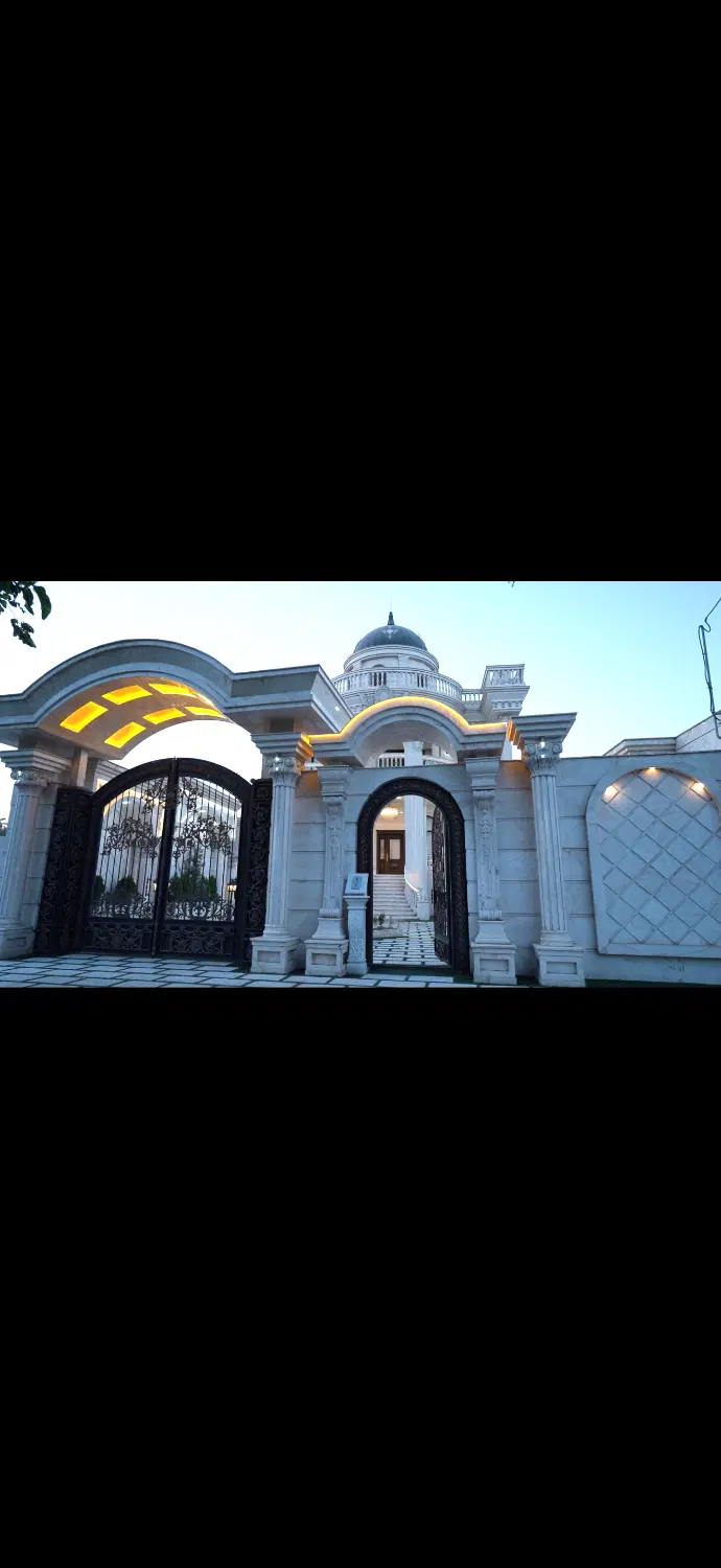 عمارت با ۱۰۰۰ متر زیربنا در شهریار