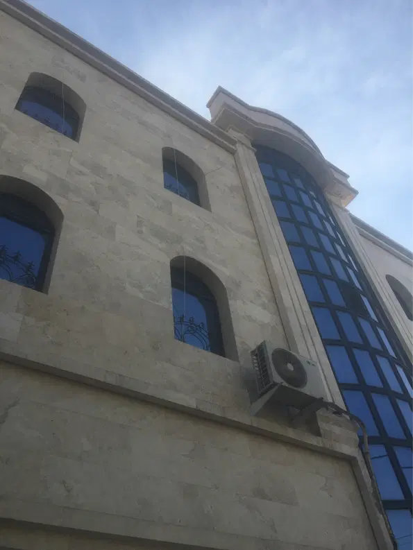 حاشیه پیروزی ۲۵۰ متری سه نبش