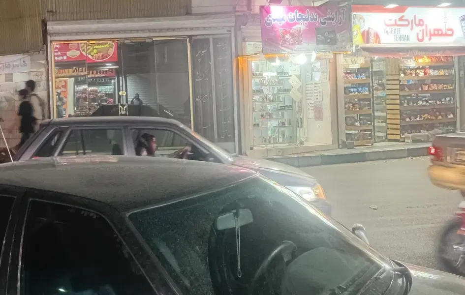 مغازه حدود ۶۰ متر_ پرتردد_ سرنبش