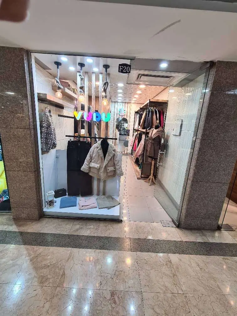اجاره واحد تجاری در برج یادمان