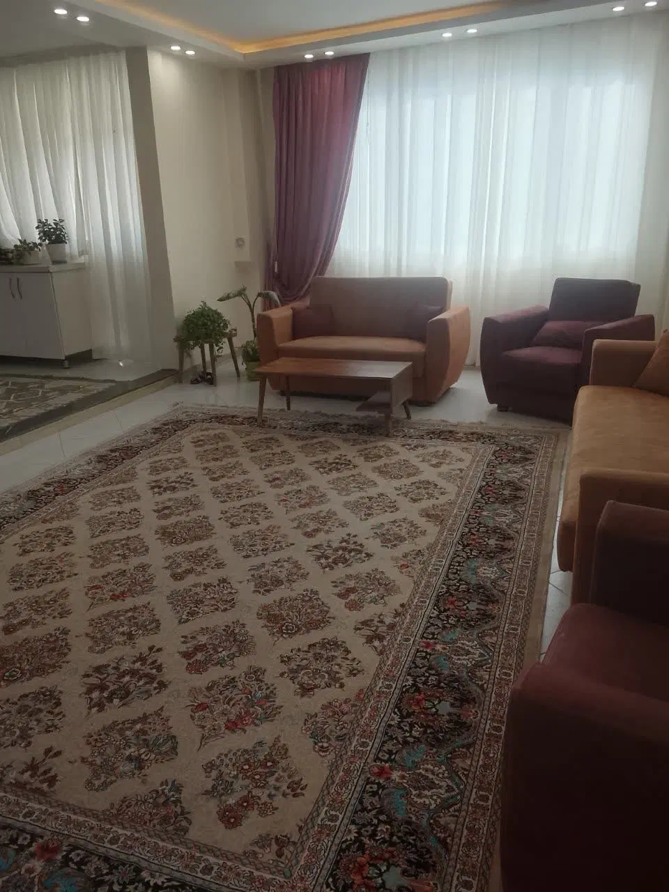 یک واحدآپارتمان ۱۱۰متری طرقبه.حصارگلستان