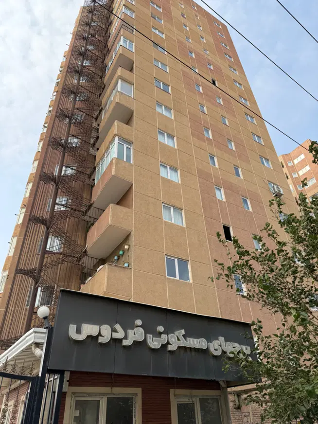 آپارتمان ۱۰۲ متر در نصر - مرزداران