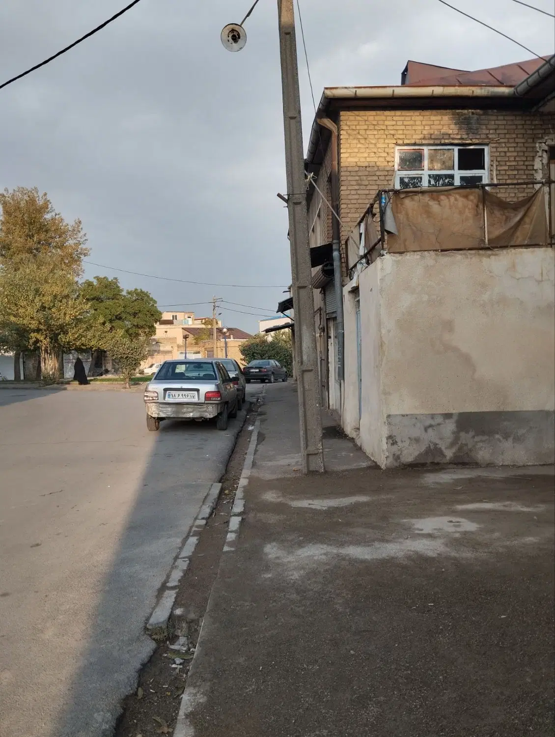 مغازه با خانه بر خیابان اصلی اغداش ۳۳متری دو طبقه
