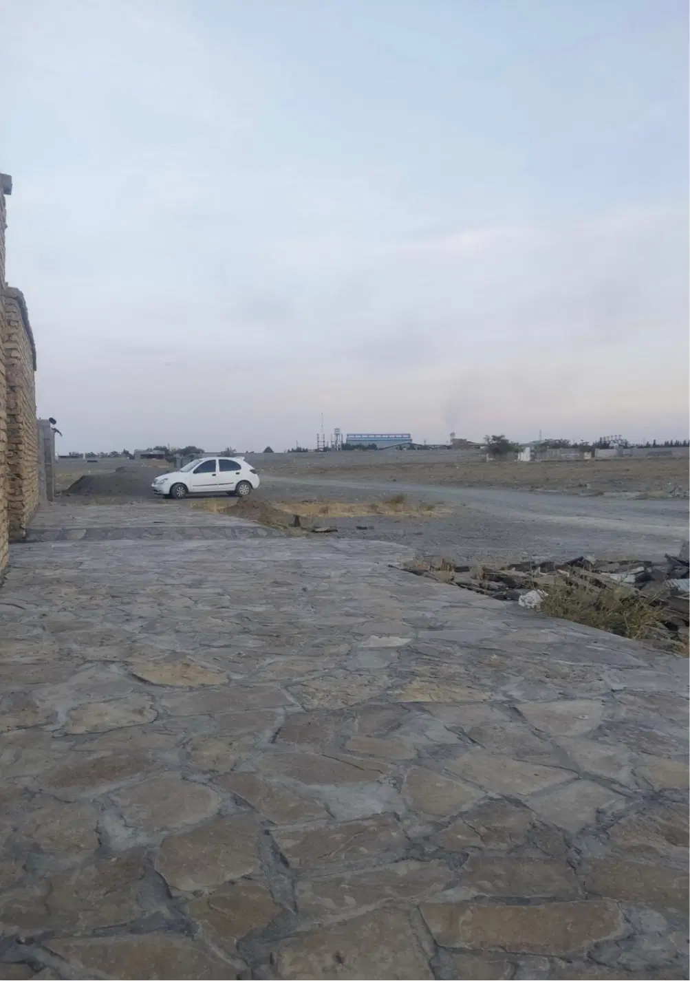 زمین‌۱۰۰۰ متری ناظریه