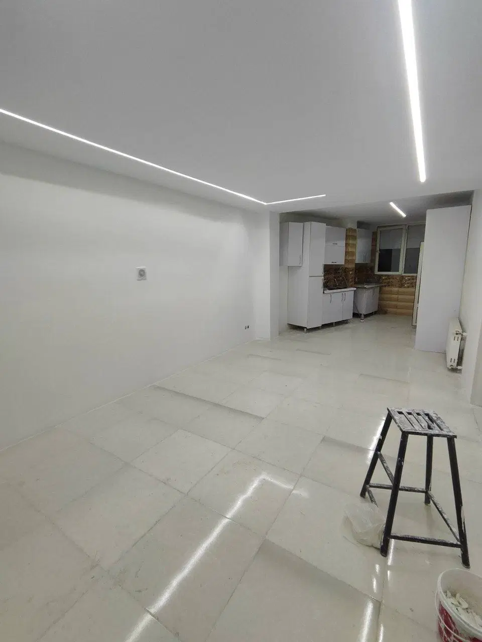85 متر _ بلوار باغستان _ روبه آفتاب _کد3896