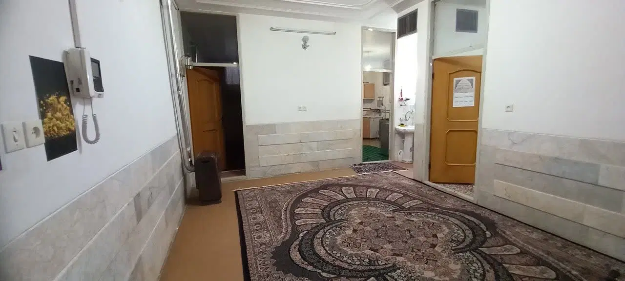 ۹۶ متر منزل ۲خوابه _ ۳ بر نور _ لوکیشن عالی