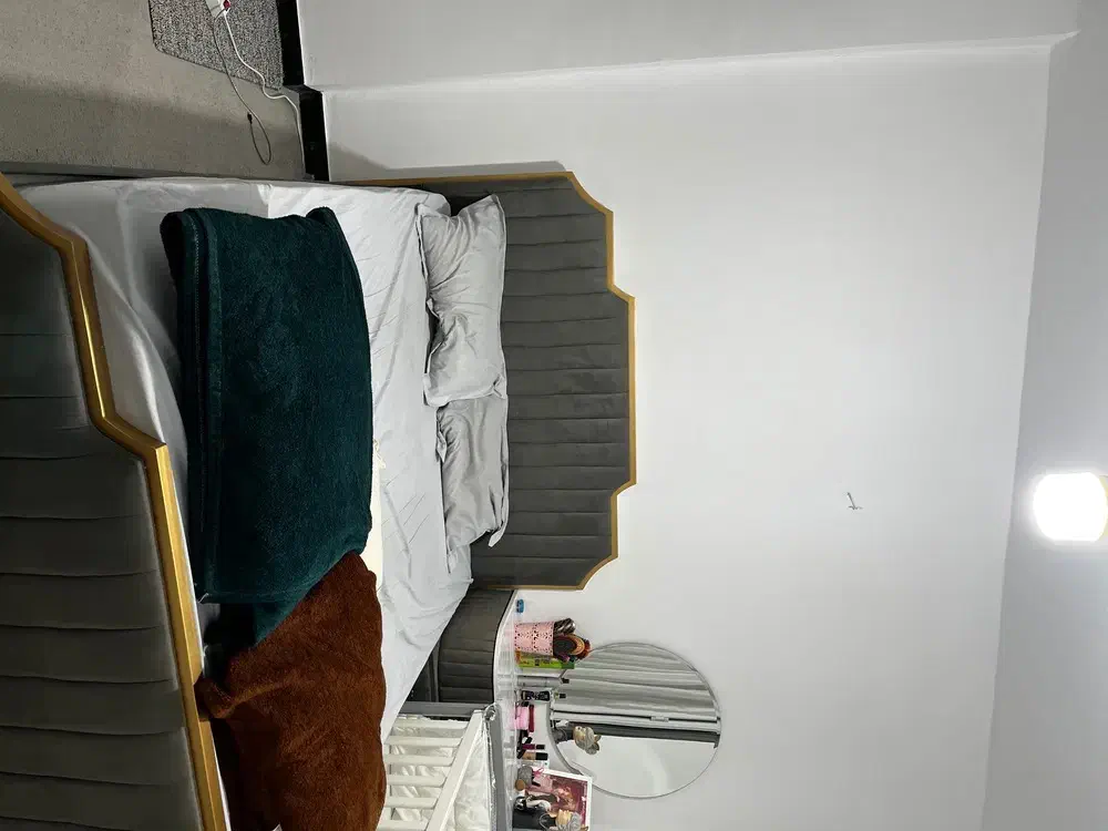 واحد ۸۲متری فول امکانات