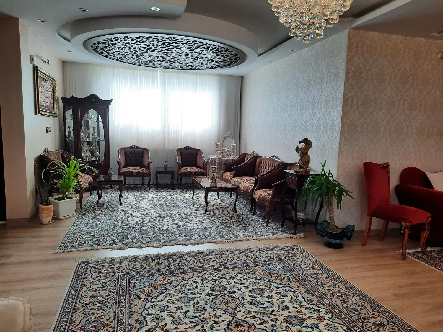 آپارتمان ۱۵۰ متری کم واحد