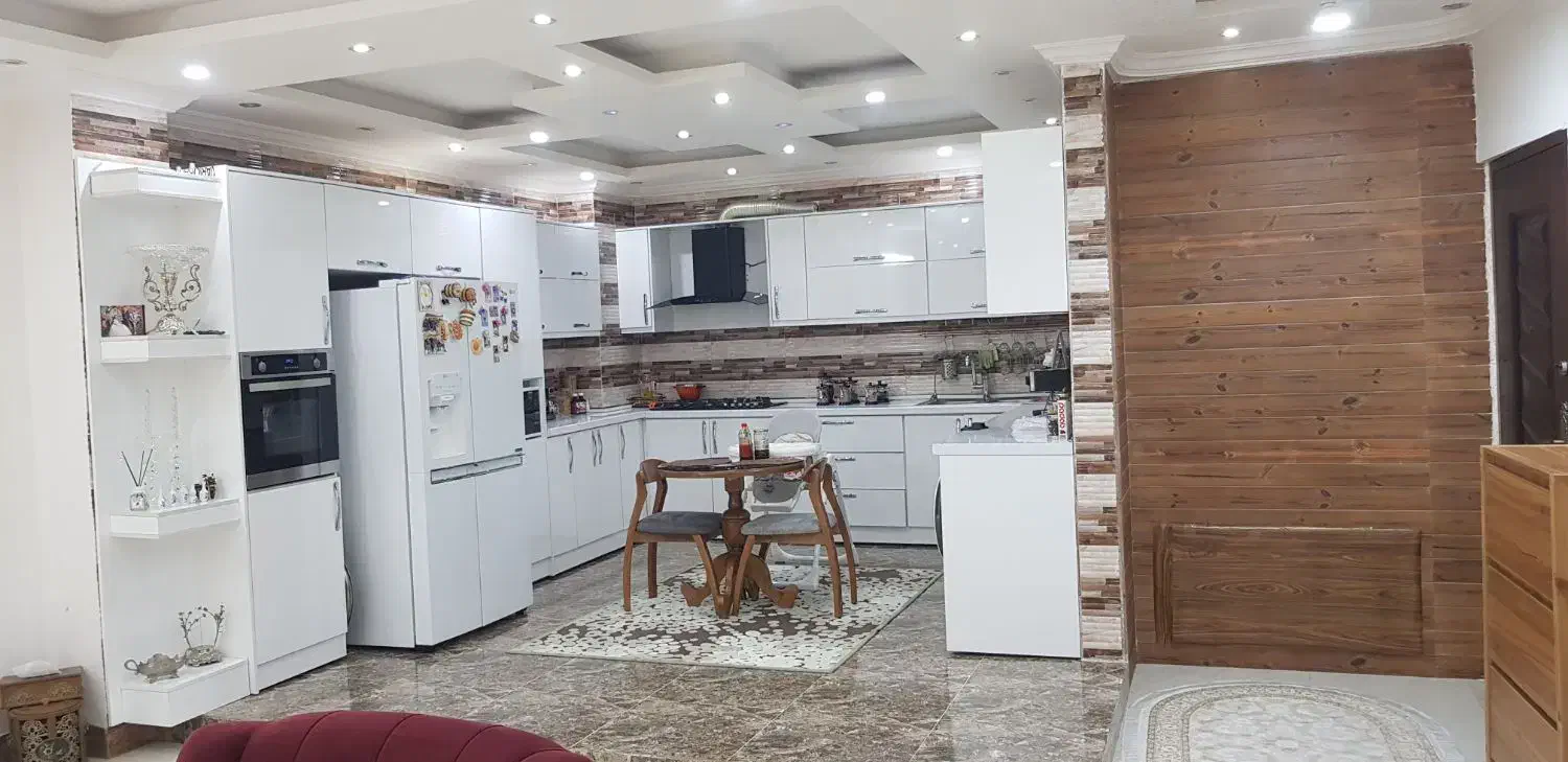 فروش آپارتمان ۱۲۵متری خیابان توحید