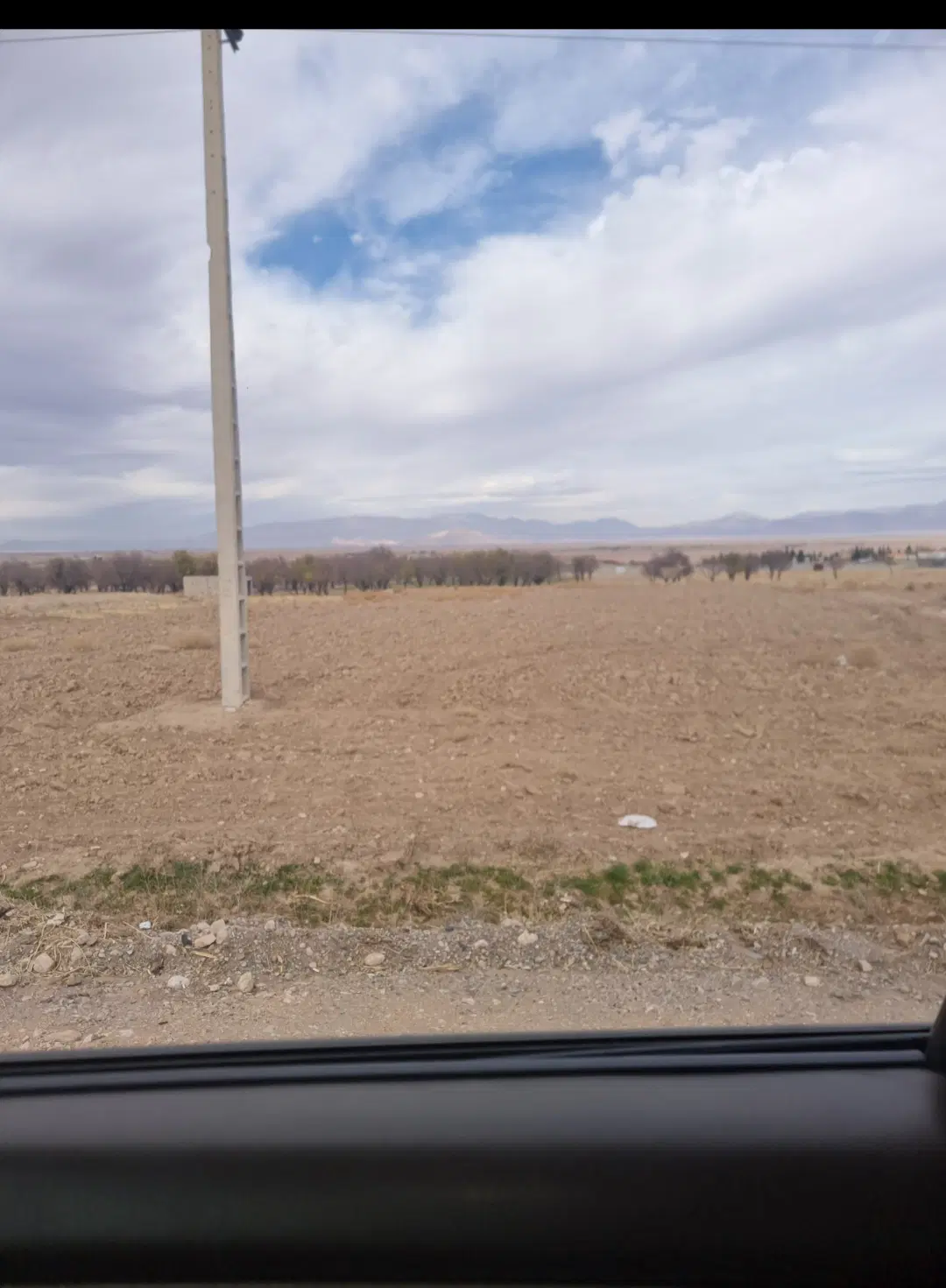 زمین شمالی خیابان حسن فدایی میرزااقاخان شمالی