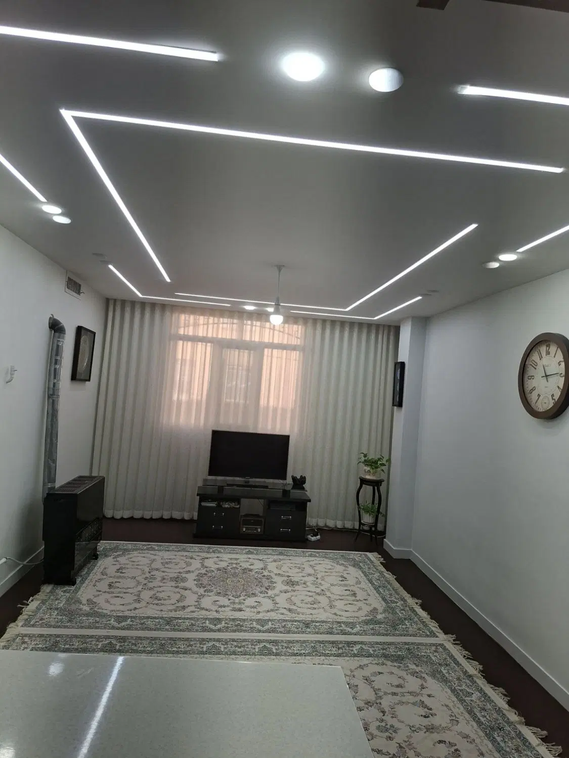 آپارتمان دو خواب فروشی اندبشه فاز یک