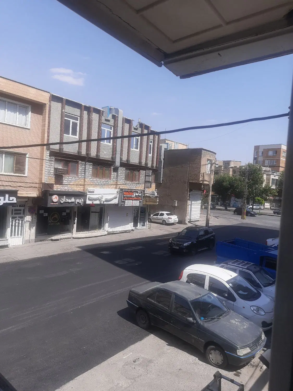 یک قطعه زمین مسکونی بلوک j قطعه ۱۹۰