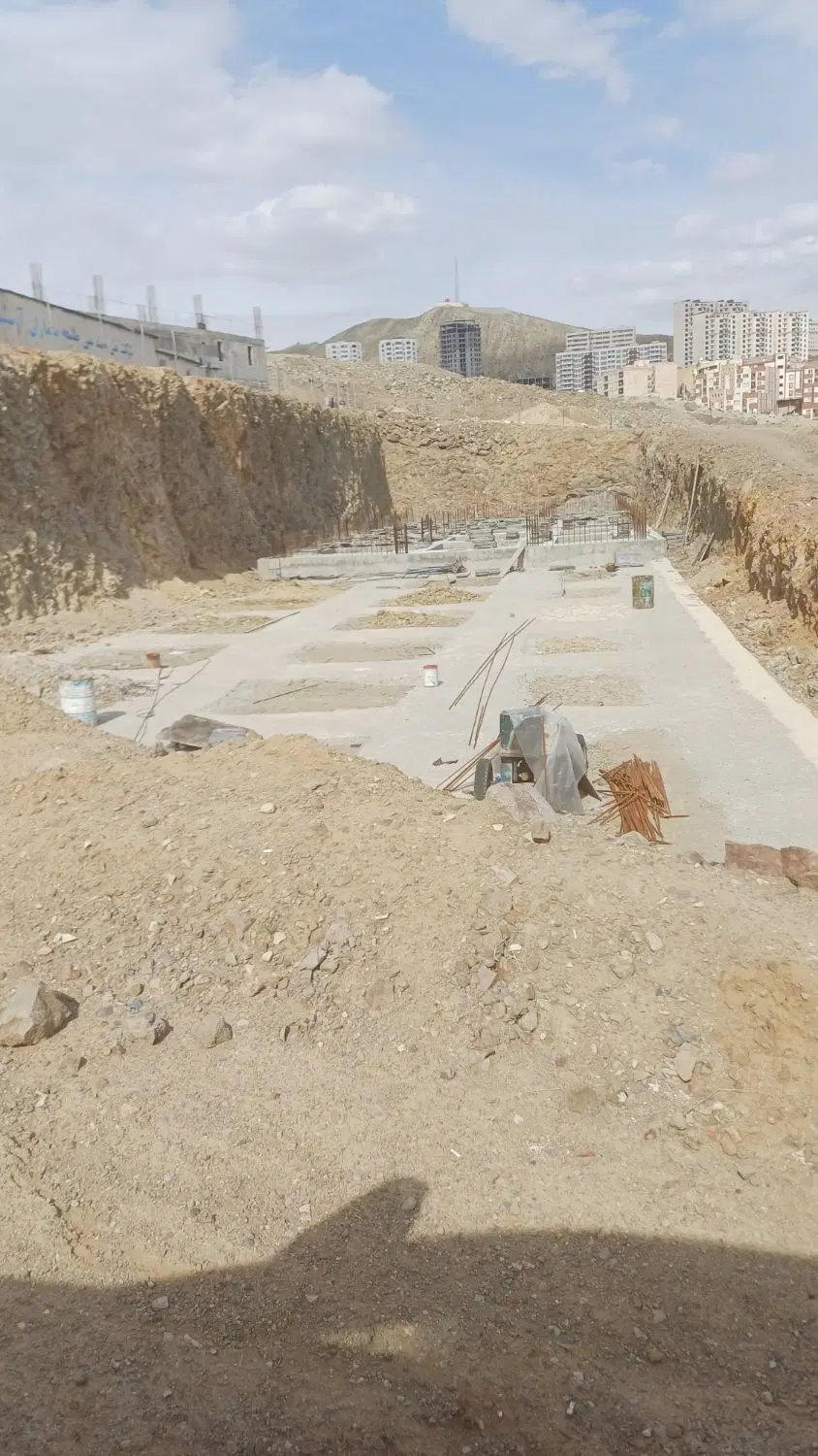۱۰۰ متری دو‌ خوابه تحویل ۱۸ ماهه