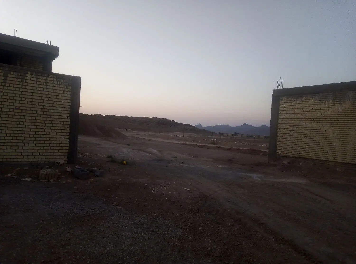زمین مسکونی
