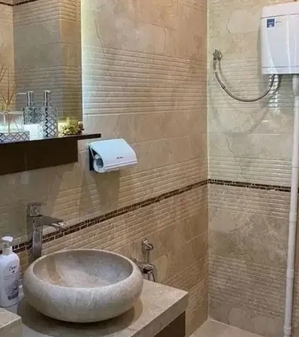 خوش نقشه و غرق نور