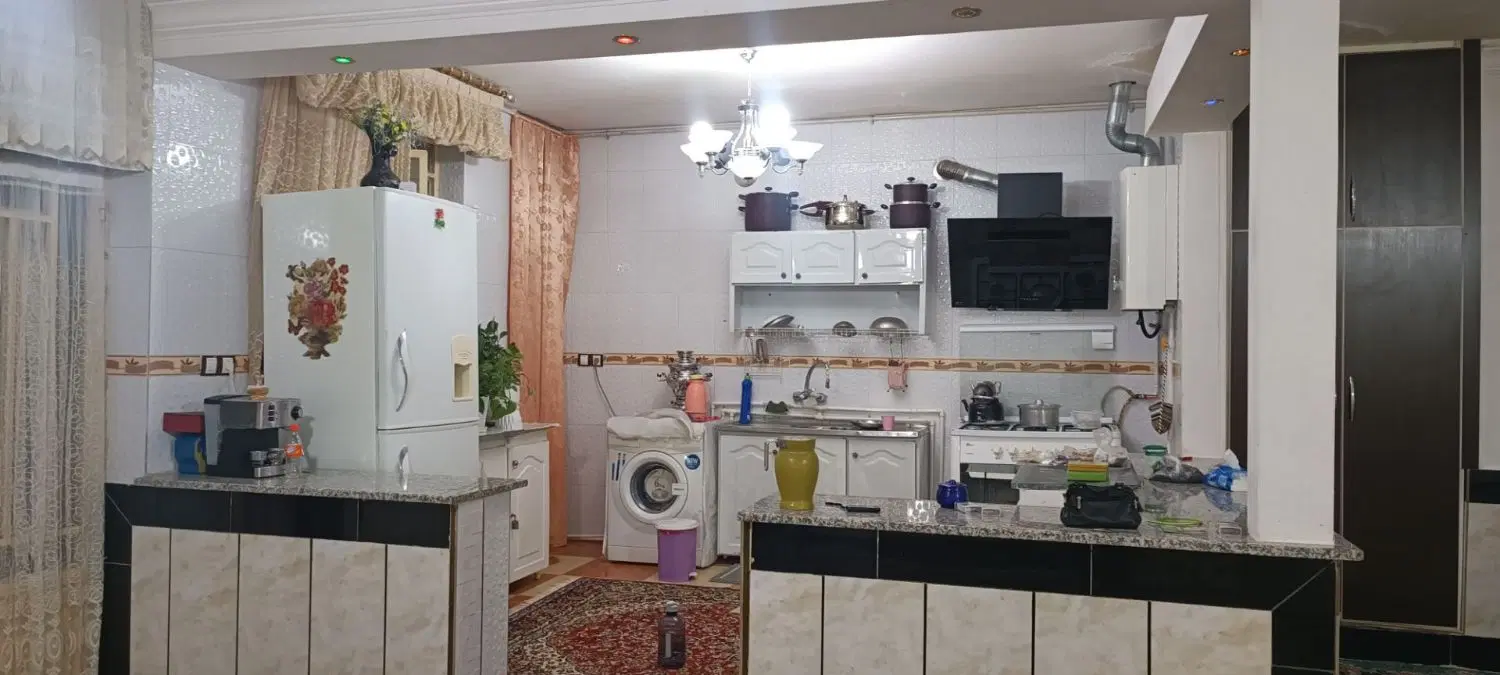 دوطبقه ۱۳۳ متری پاپی خالدار