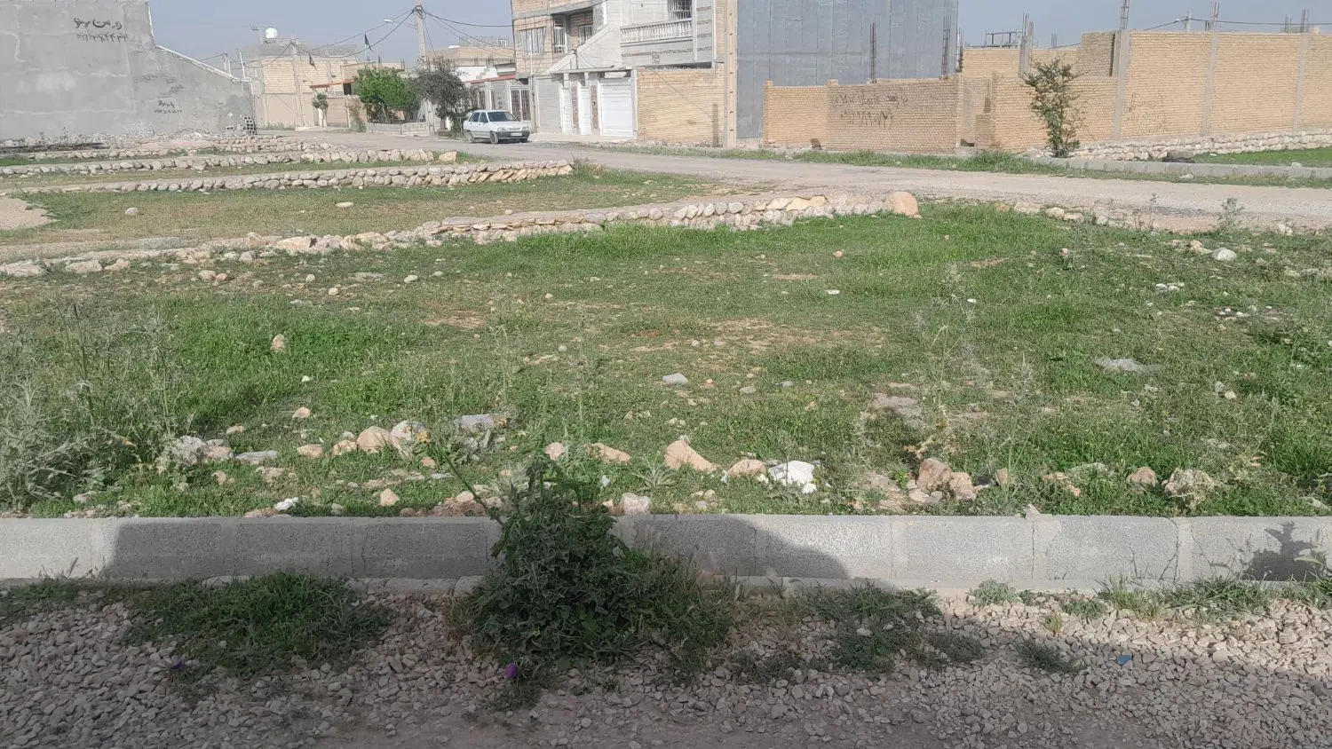 زمین مسکونی