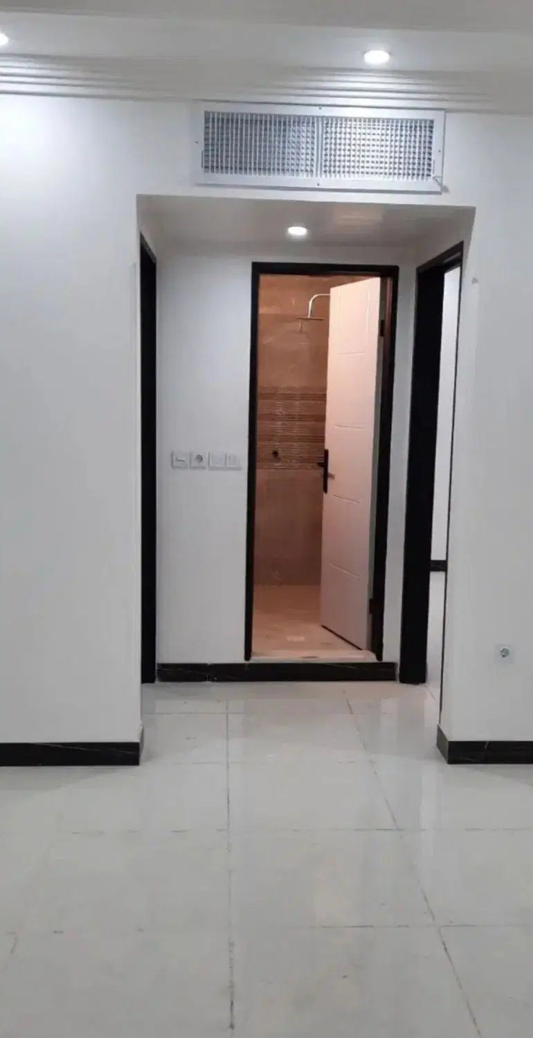 آپارتمان نوساز فول امکانات طبقه دوم