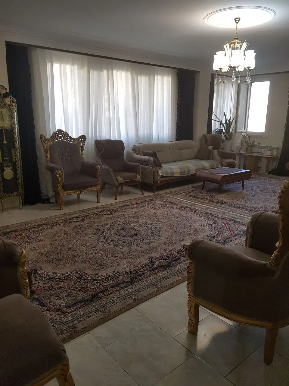 اپارتمان 140 متری زنبق دوشرقی