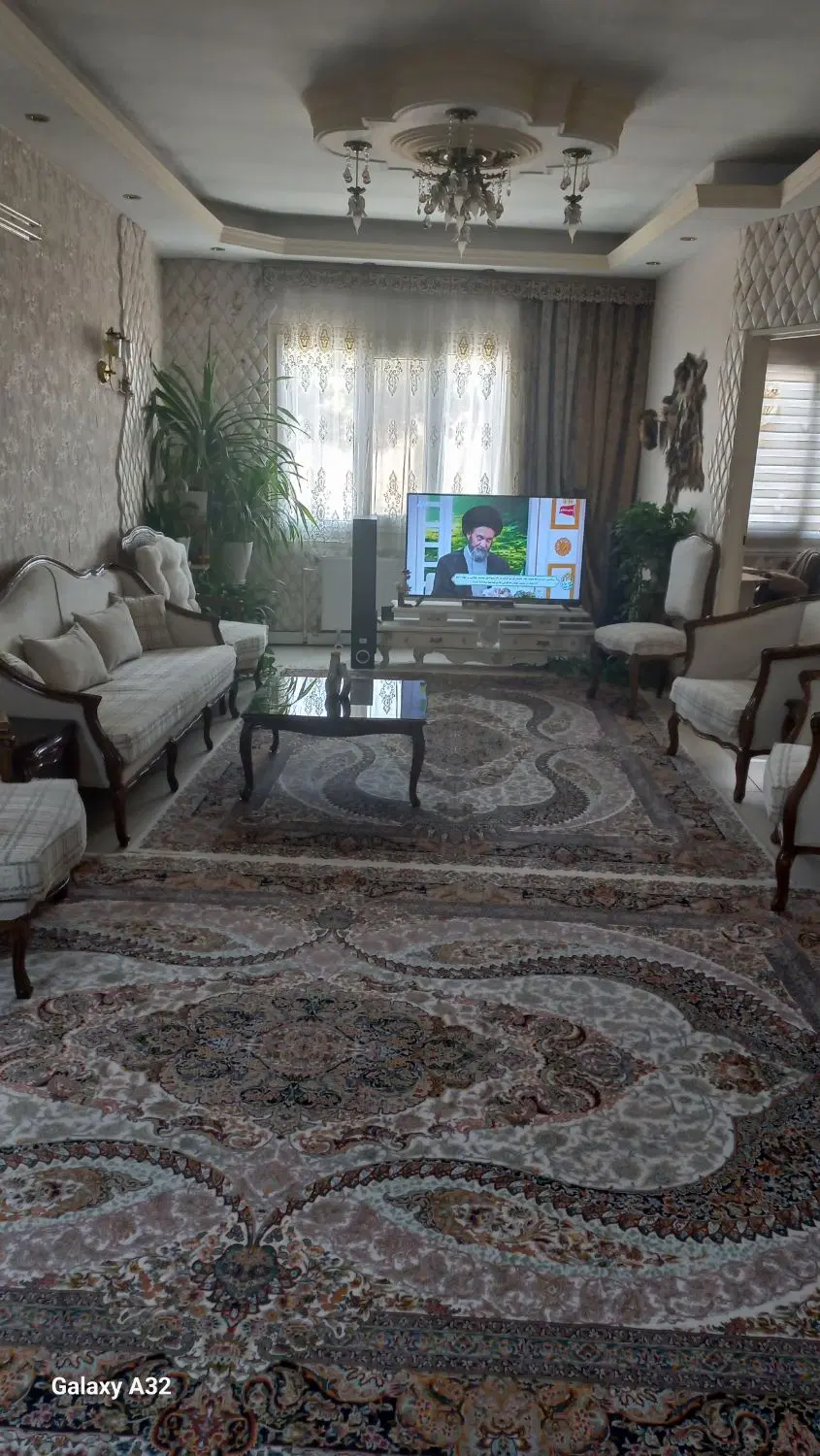 واحد ۹۰ متری  تکواحدی کلا ۲ طبقه مسکونی