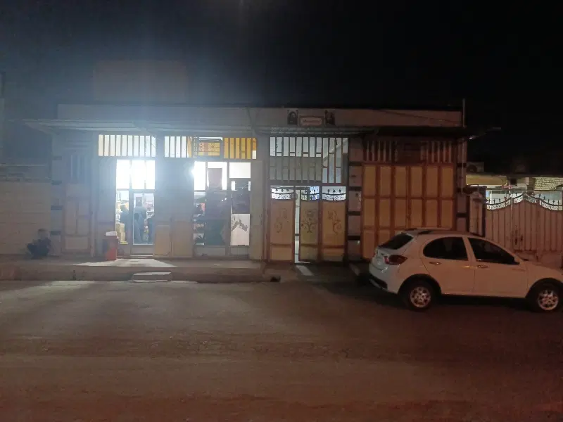 خانه 250متر با دو مغازه