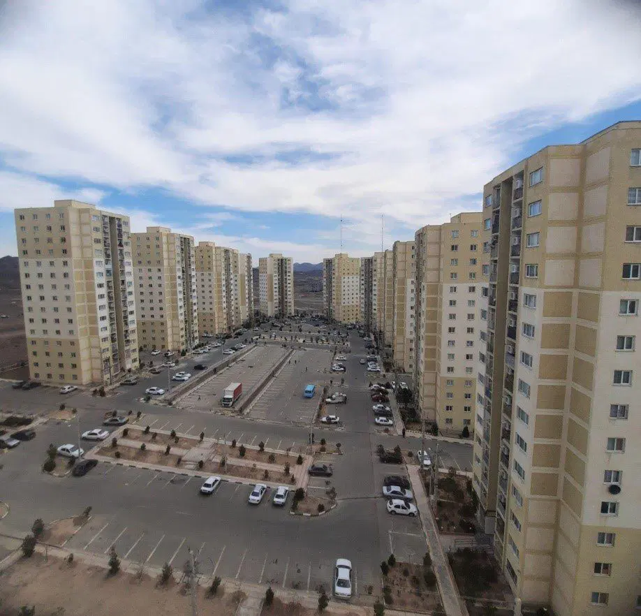 اپارتمان فروشی ۷۸ متری طبقه ۱۳ شهرک آسمان