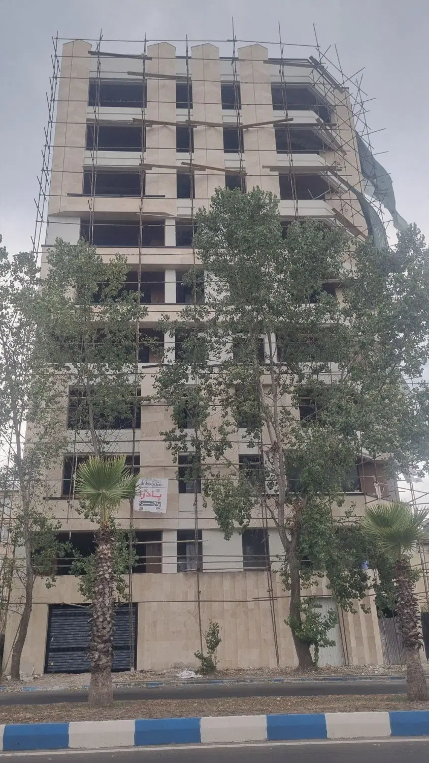 ۱۴۰متر ۳خواب با۲پارکینگ درمیدان میرعماد