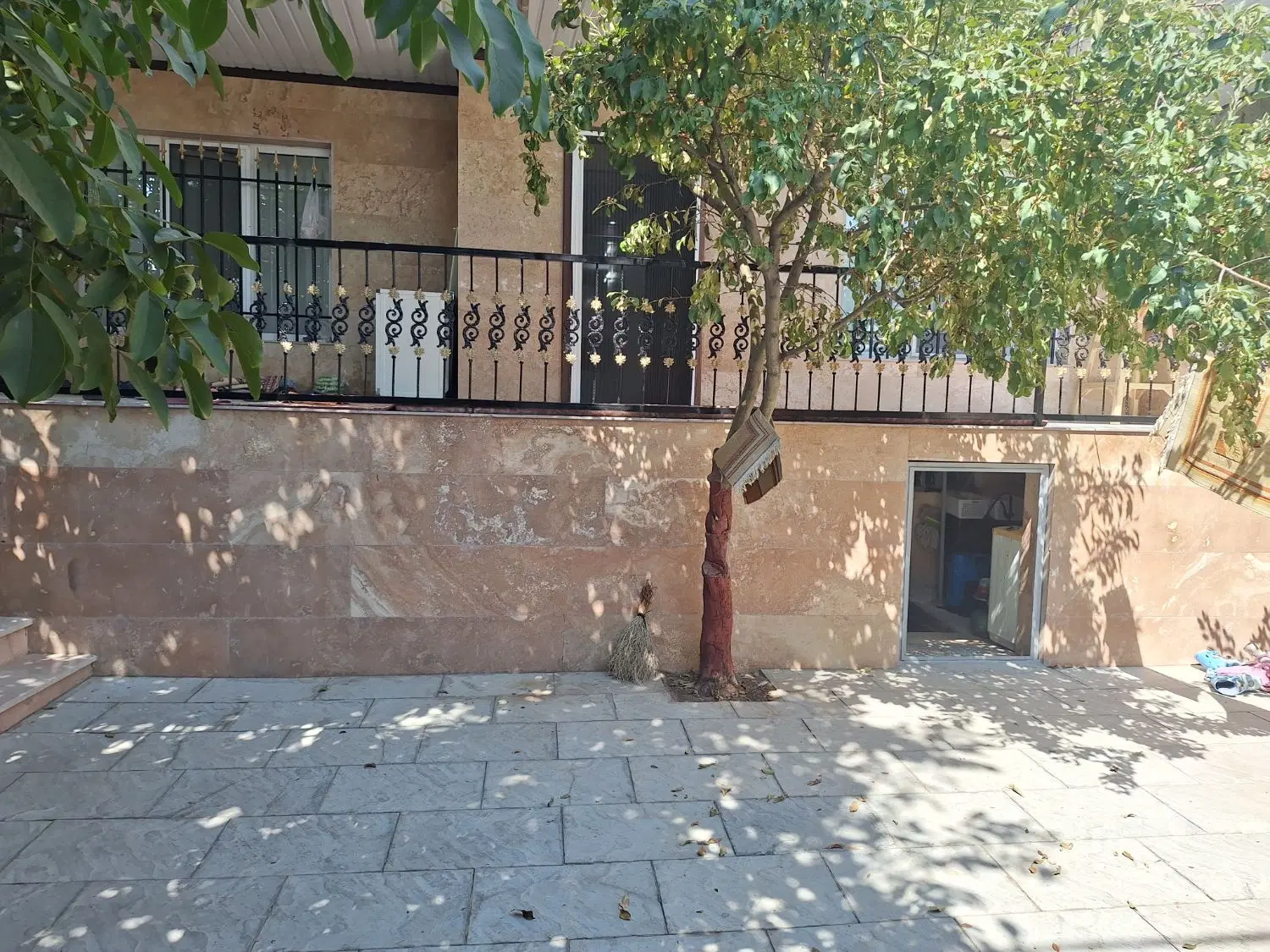 خانه ویلایی شیک ومدرن