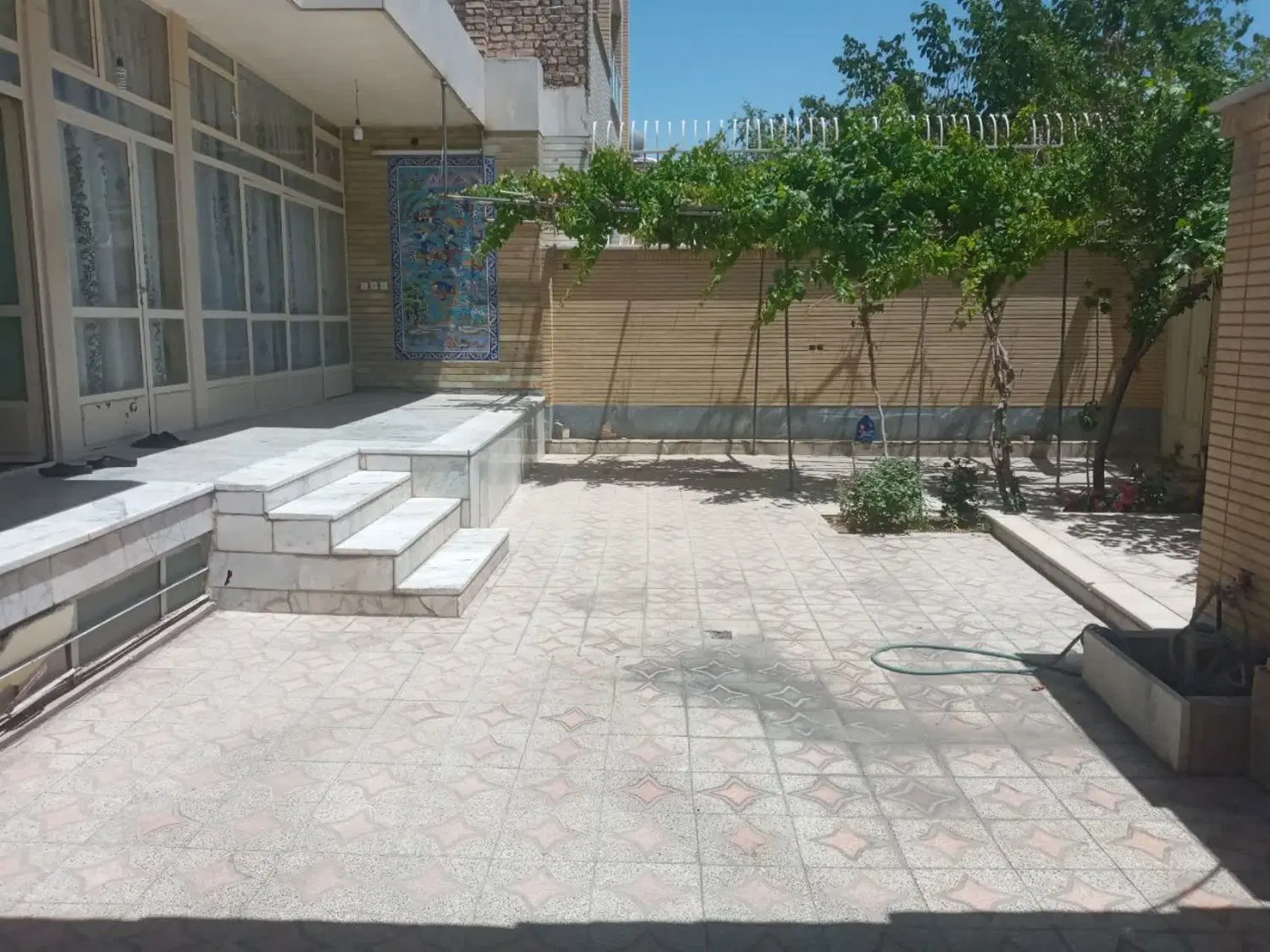 فروش خانه ویلایی ۲۶۰ متری