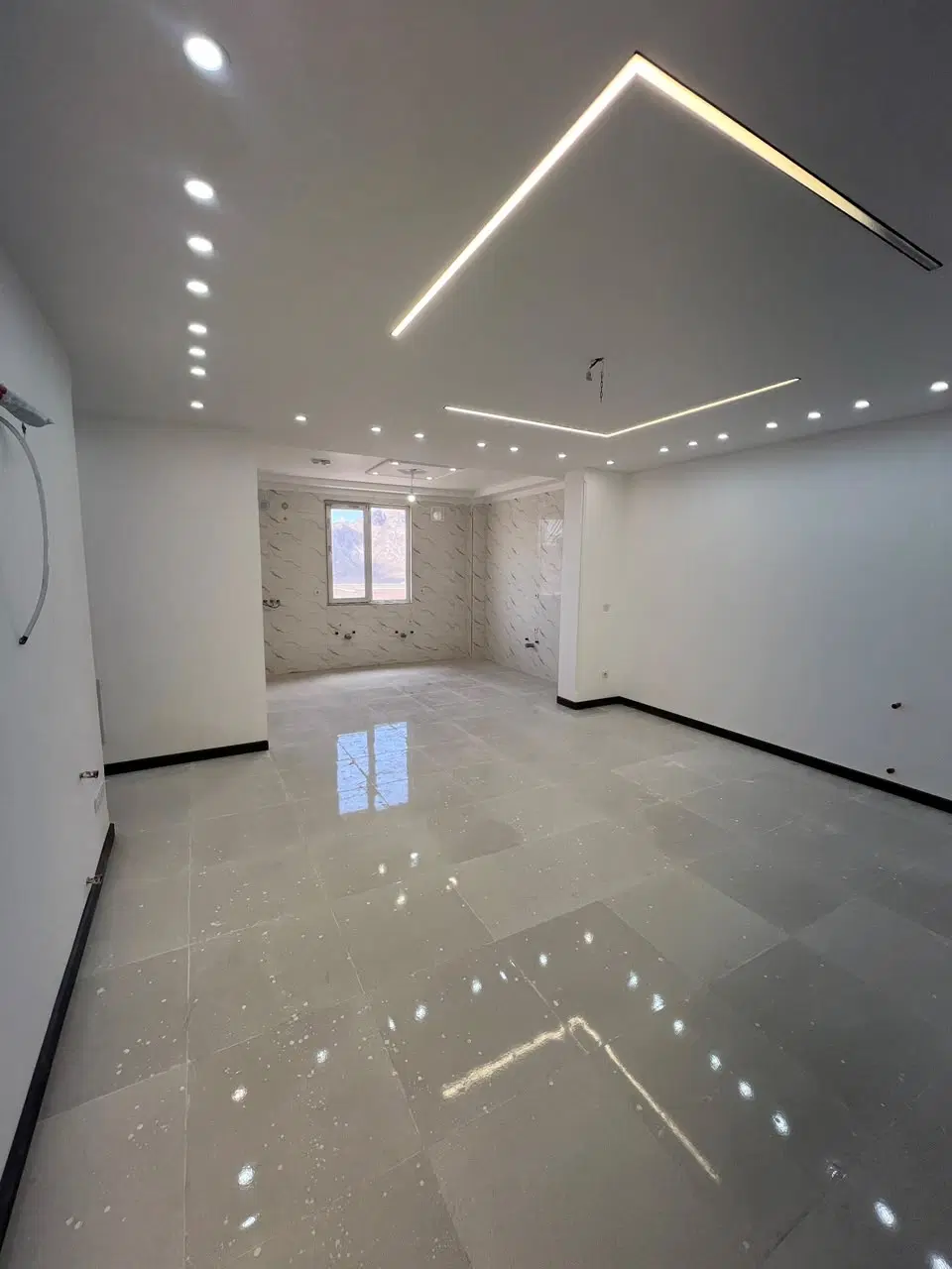 فروش ۹۰متر نوساز شهمیرزاد