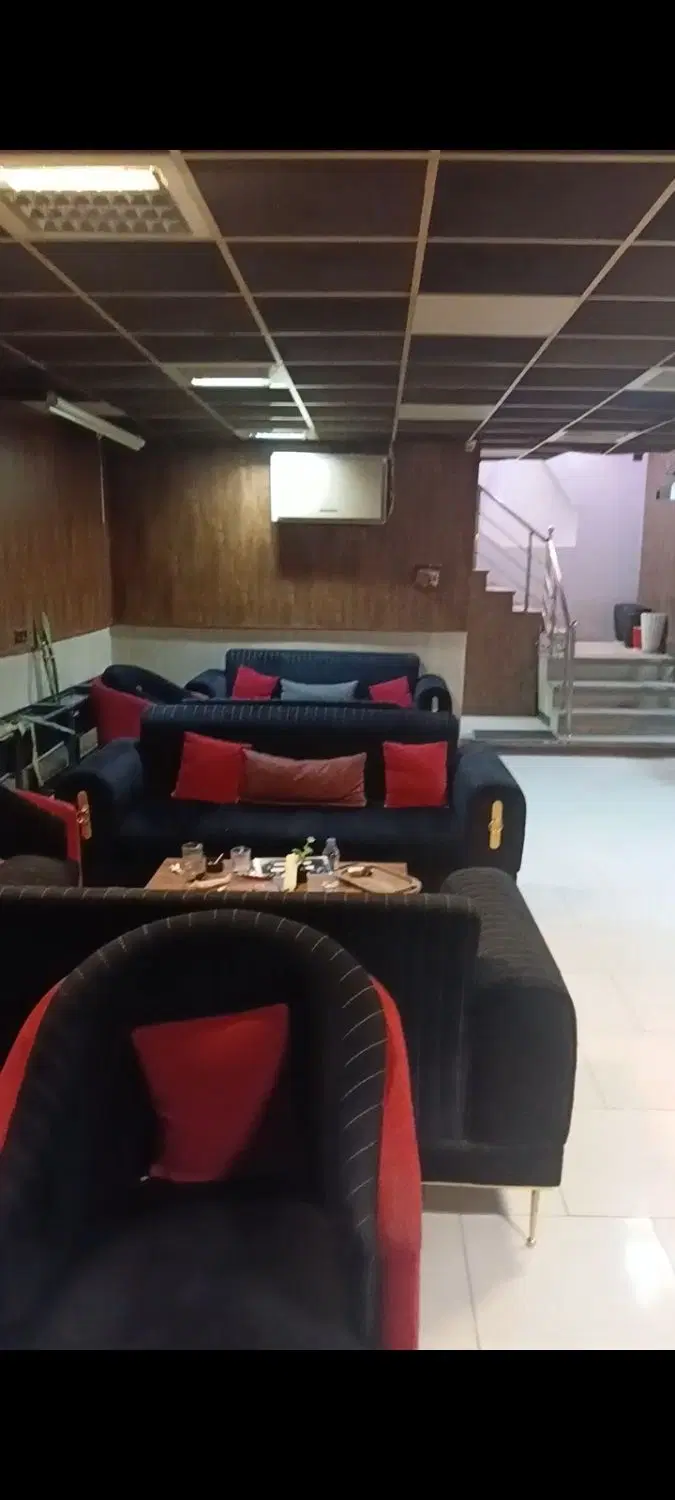 اجاره زیر زمین ۲۴۰ متری جهت کافه