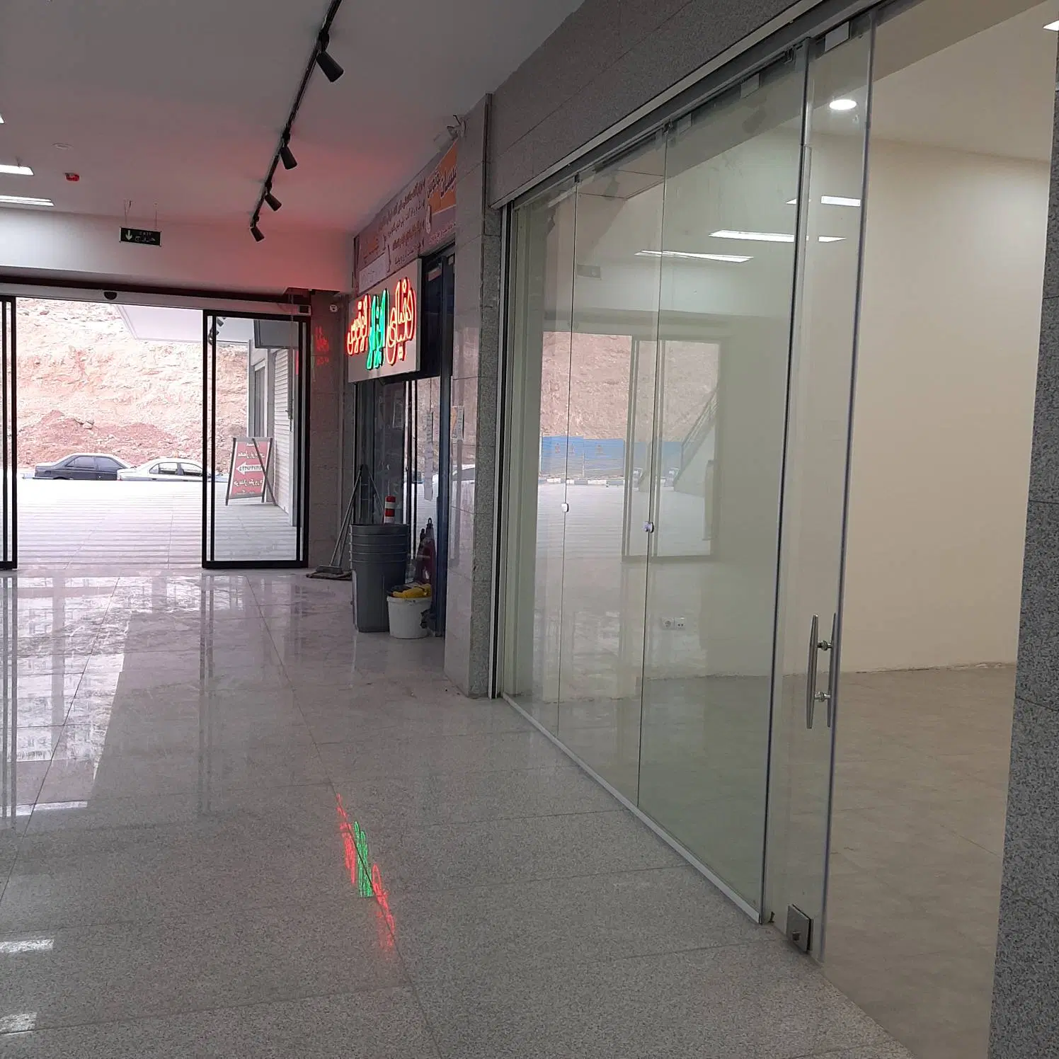 مغازه ۲۲ متری