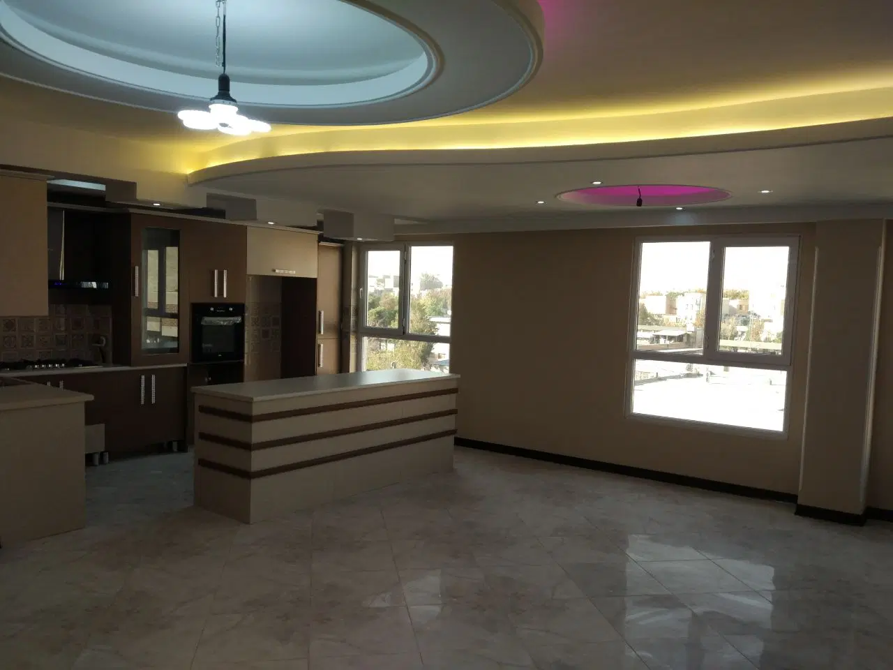 ۷۴متر دوخواب فول امکانات خوش نقشه _ تولیددارو