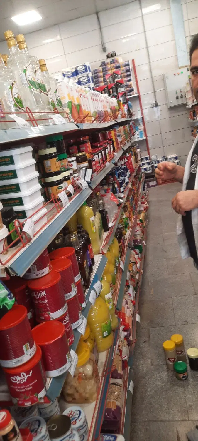 مغازه به متراز ۸۰ متر هایپر مارکت داخل بازار روز