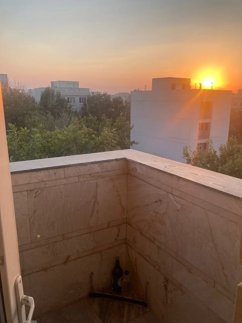 آپارتمان ۳ خوابه تک واحدی