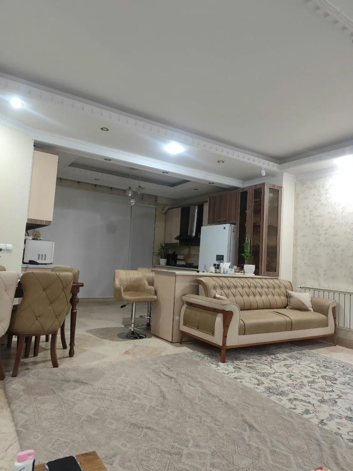 85 متر ۲ خوابه پارکینگ و انباری(جنت آباد شمال)