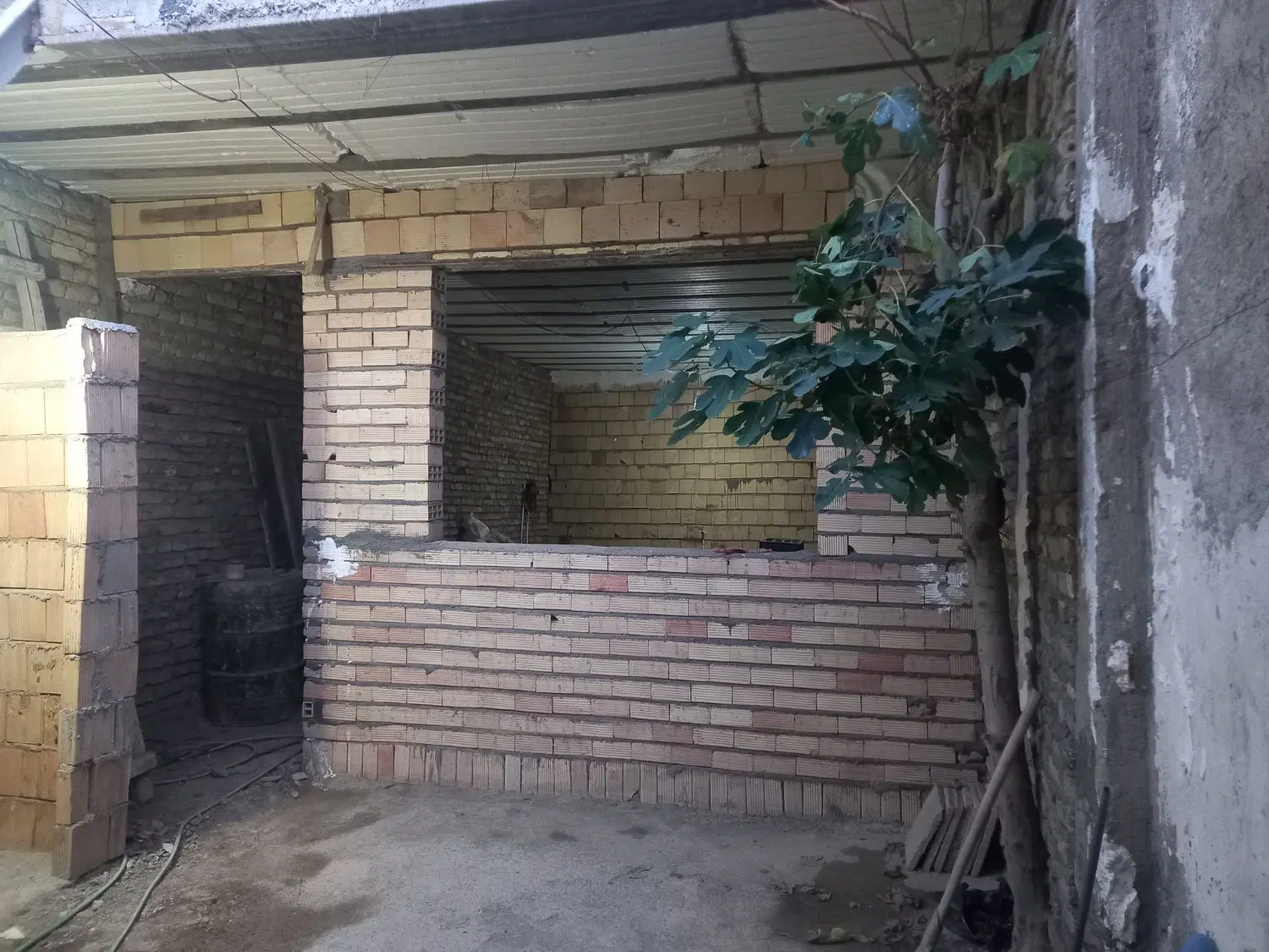 فروش خانه ویلایی نیمه کاره در سایان