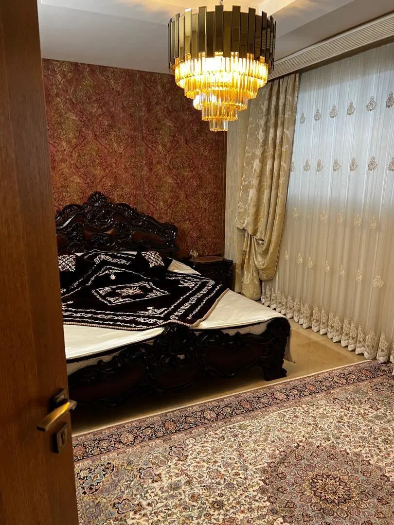 فروش اپارتمان ۱۶۲ متری خیابان آذر