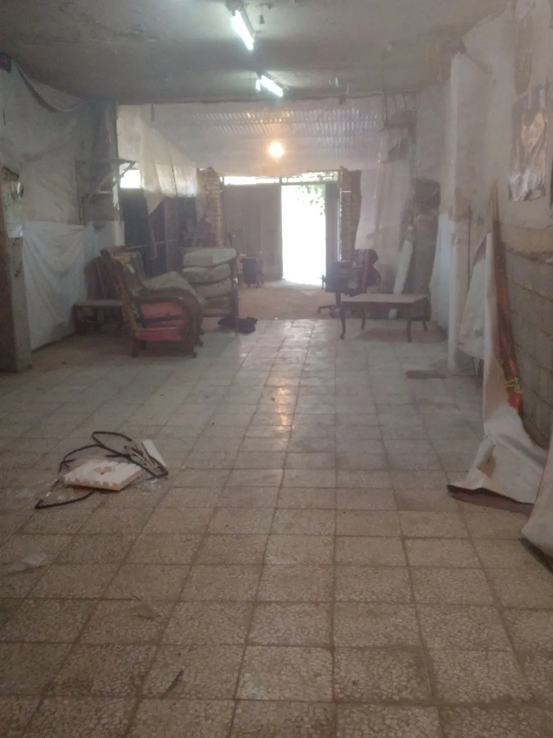 اجاره طبقه همکف منزل جهت کارگاه و انبار
