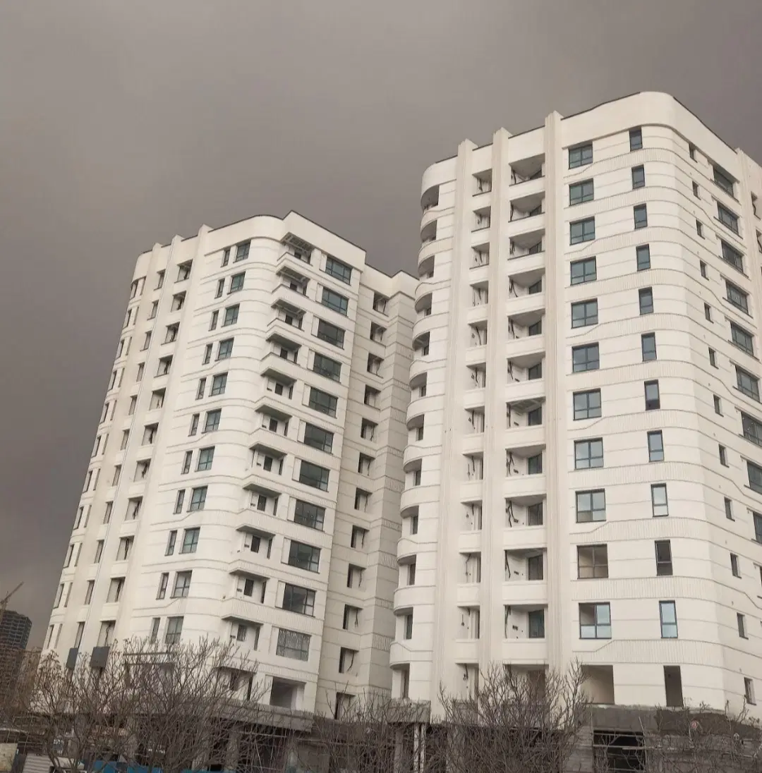۱۴۱ متر  نارنحستان ۴منطقه ۲۲ چیتگر مروارید شهر