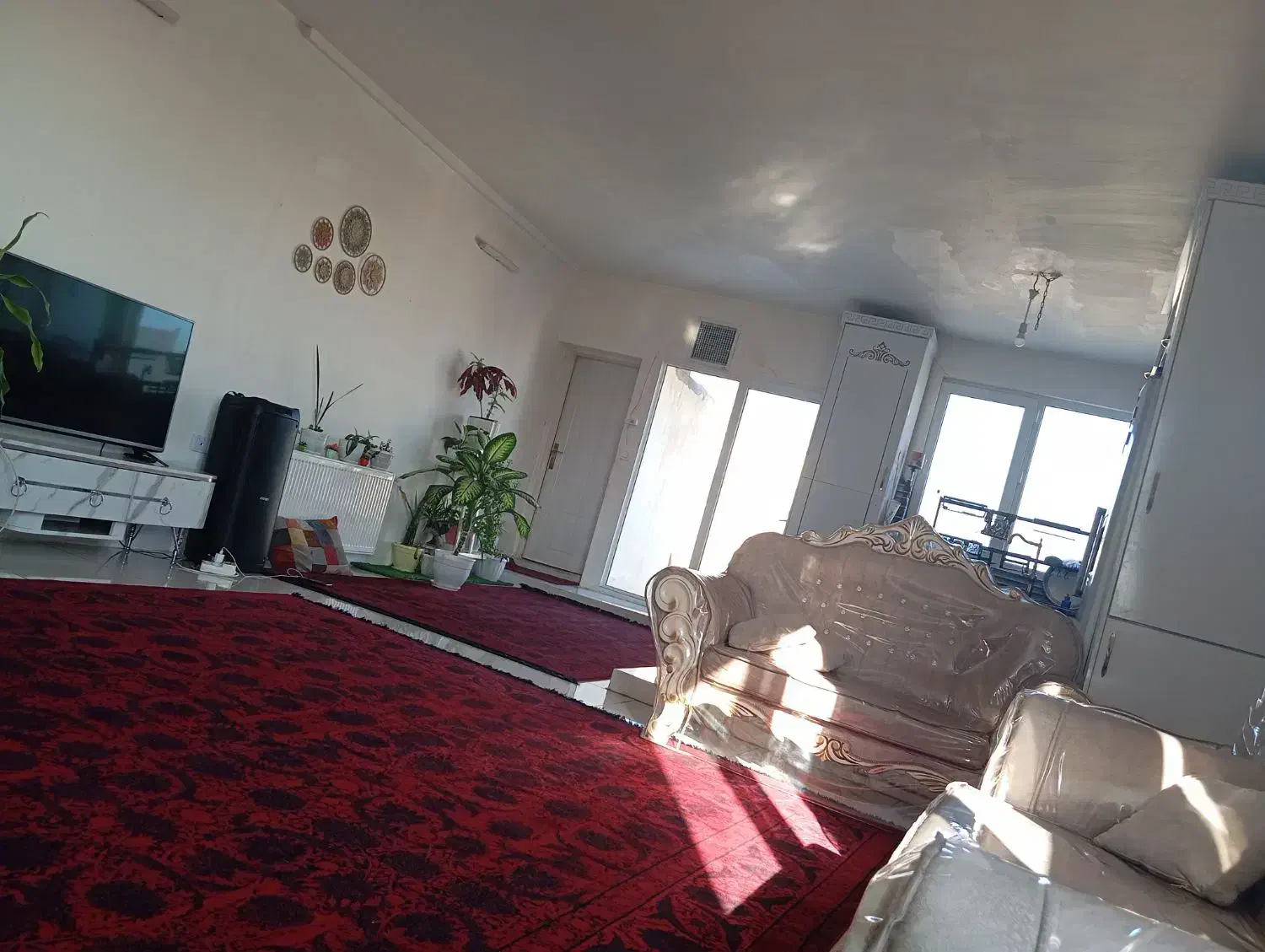 آپارتمان دوخوابه سرنبش نورگیر عالی عبدالمطلب