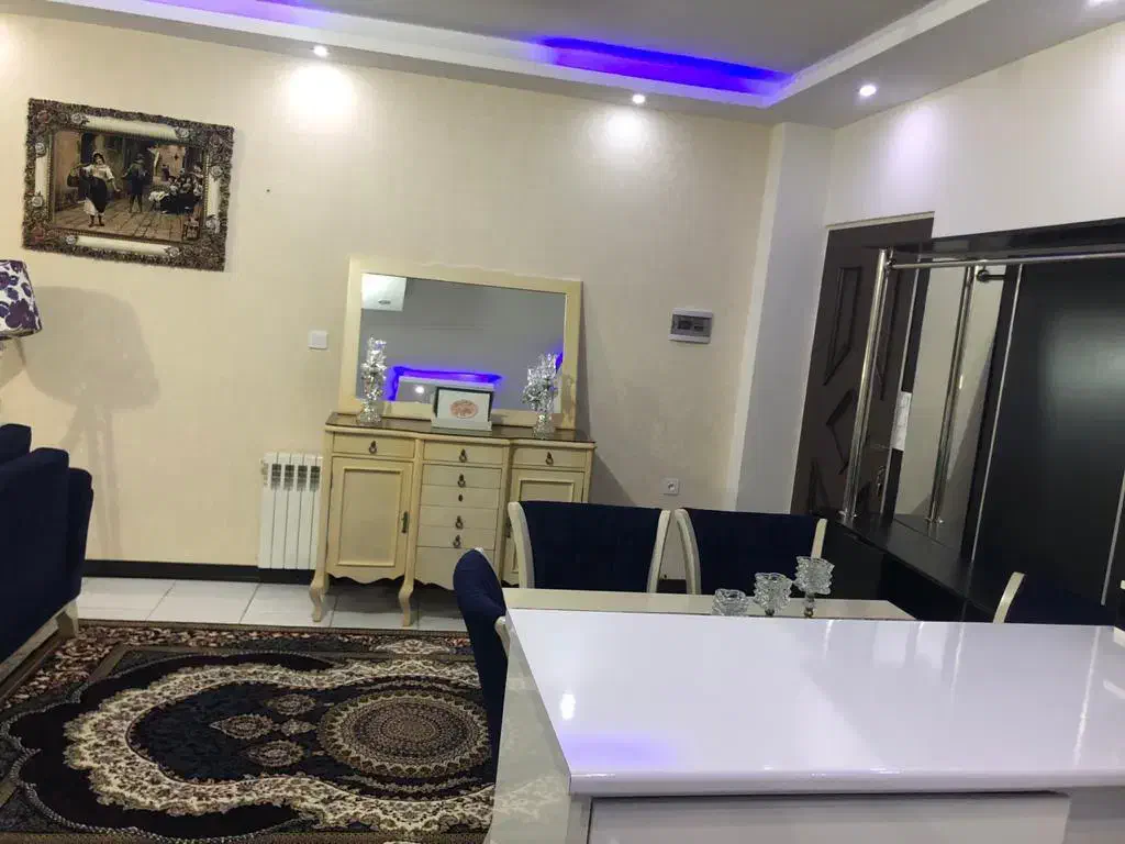 فروش واحد ۹۰ متری فوری