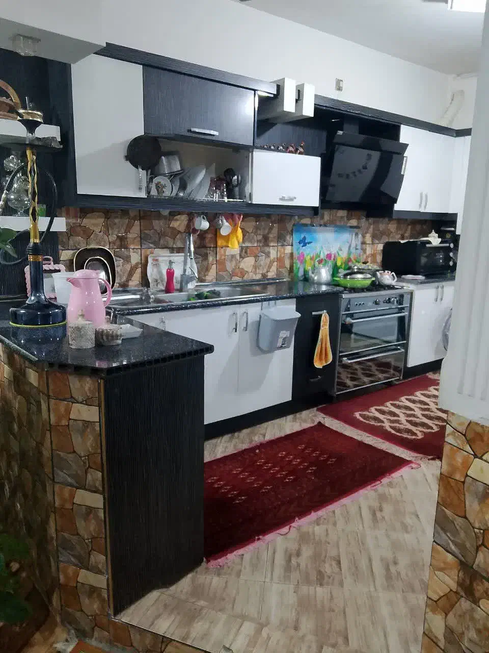 طبقه دوم واقع دربهمن۲۶