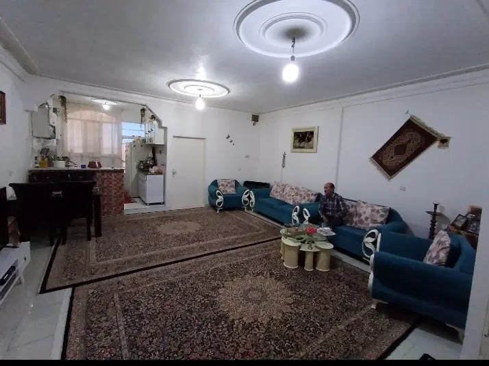 تک واحد 80 متری بر خیابان 20 متری غربا