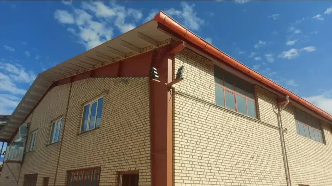 کارخانه ۱۰۰۰ متری صنعتی