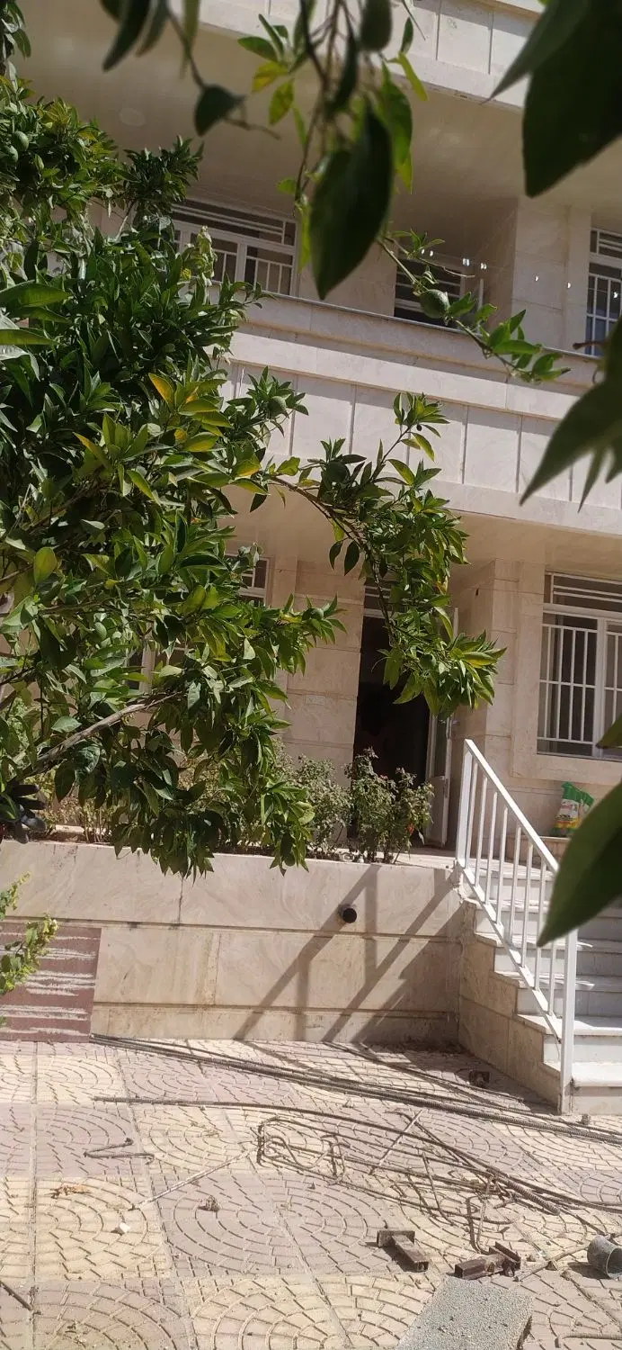 رهن واجاره دوخوابه حیاط مستقل
