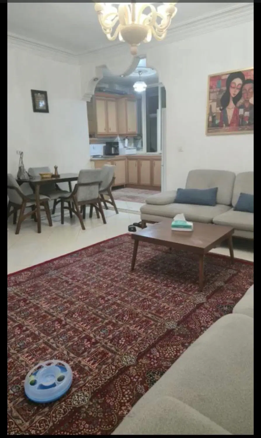 60 متر با اسانسور
